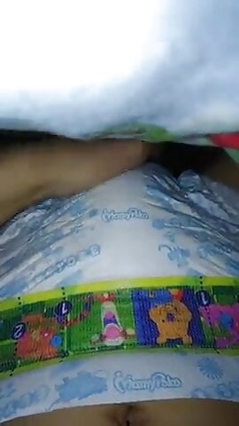 Mamypoko diaper humping cum