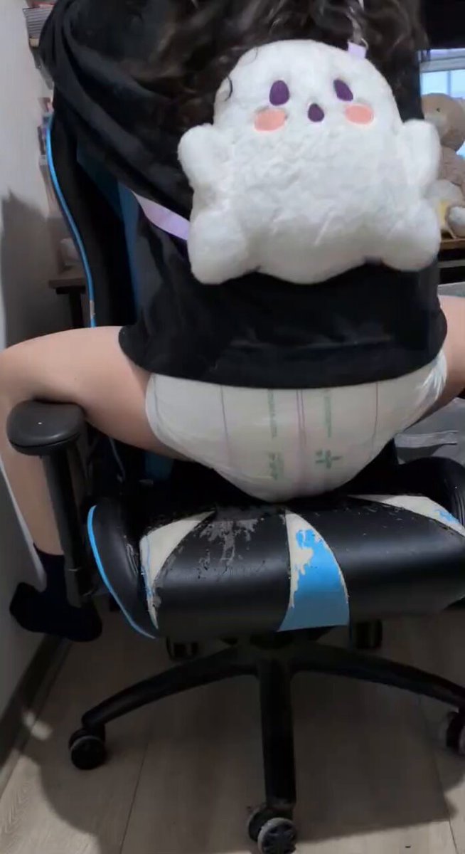 I think I had a stinky accident🤭