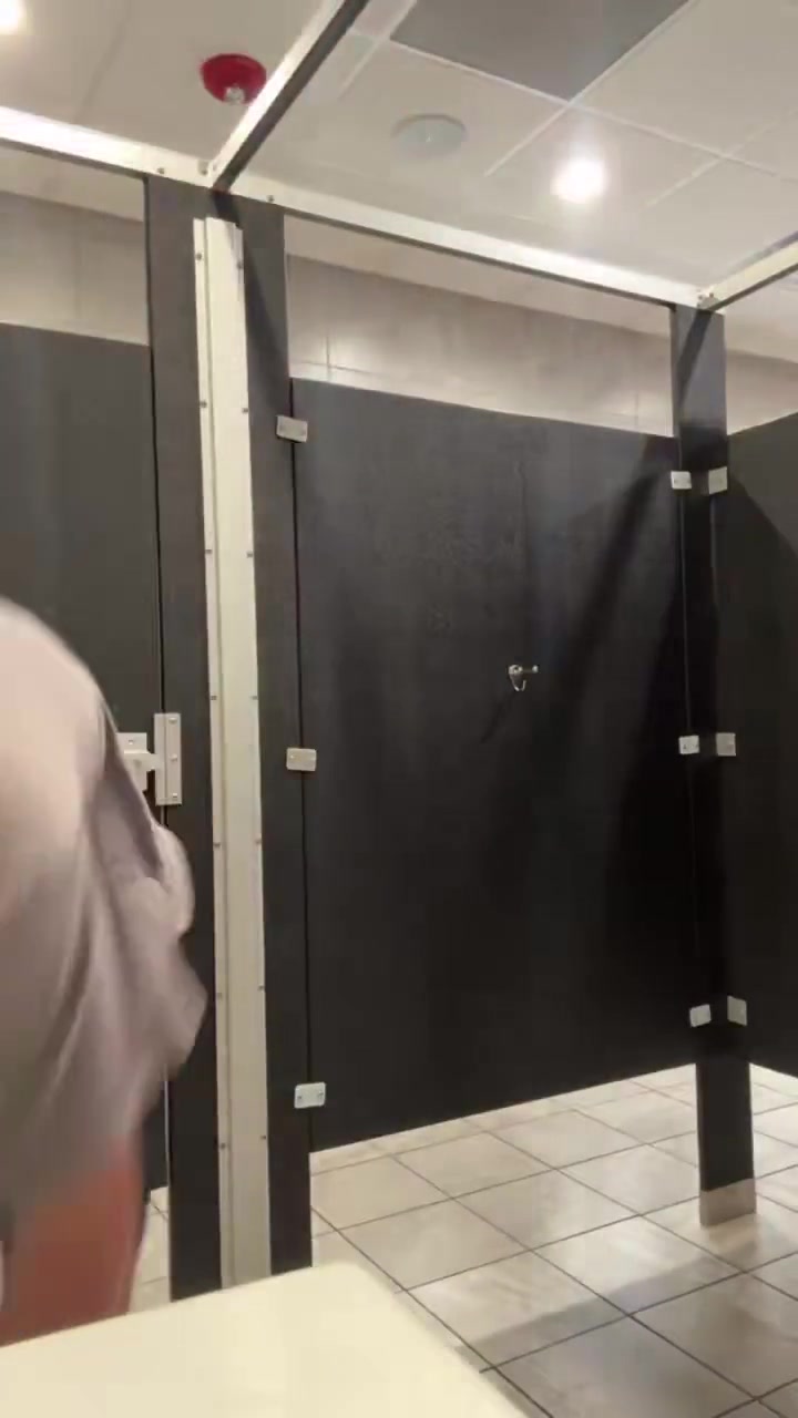 Diaper Boy Stall