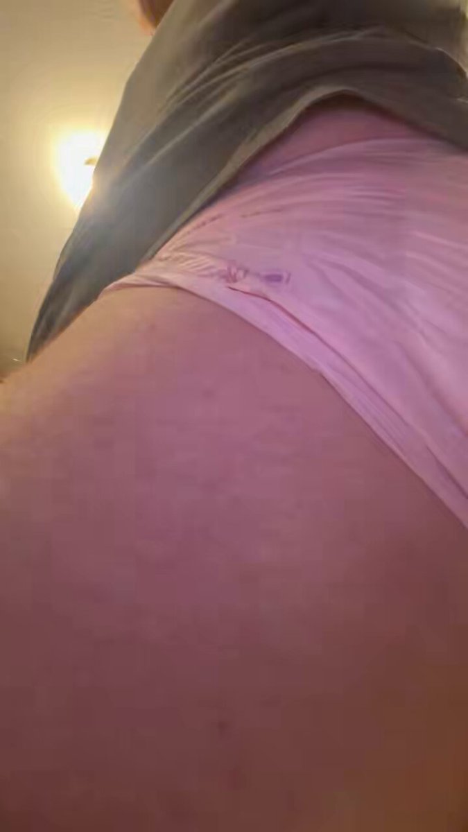 Super large poopy this morning…was already pooping when setting the